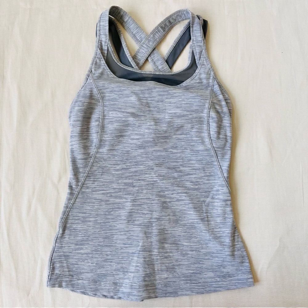 Lululemon Womens Top Work Out Tank Sports Bra Yoga Gym Workout Fitness Used 4 Pr